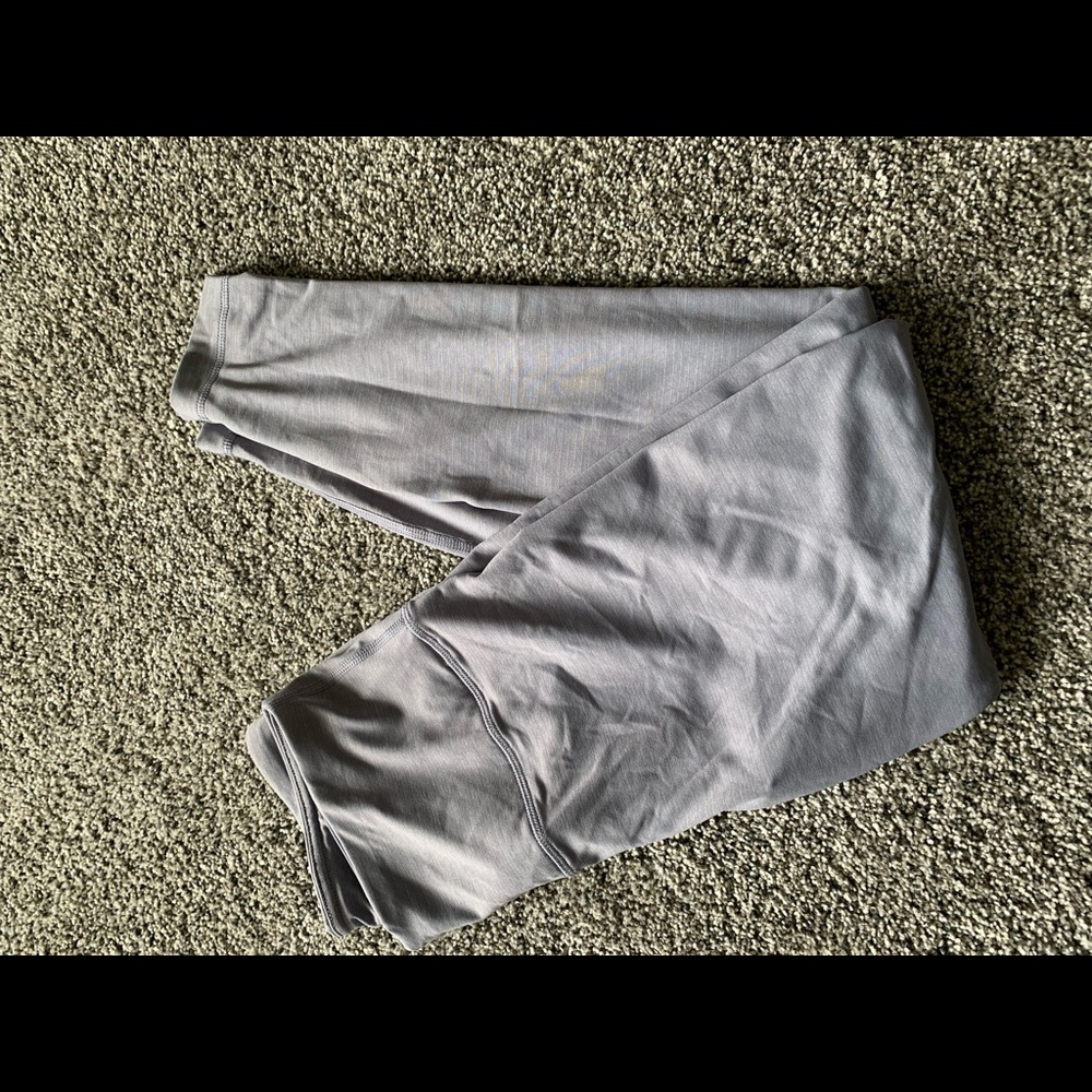 Never worn, perfect condition yoga leggings